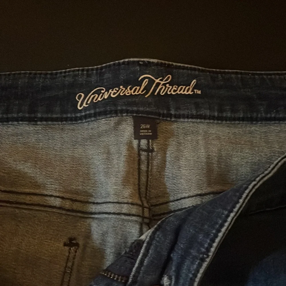 Universal Thread Jean Shorts - Picture 2 of 5
